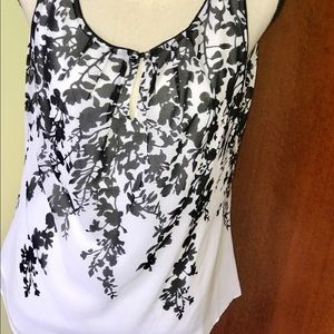 White House Black Market floral top